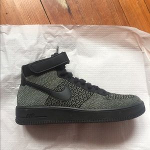 Nike AF1 Ultra Flyknit Mid Size 10.5